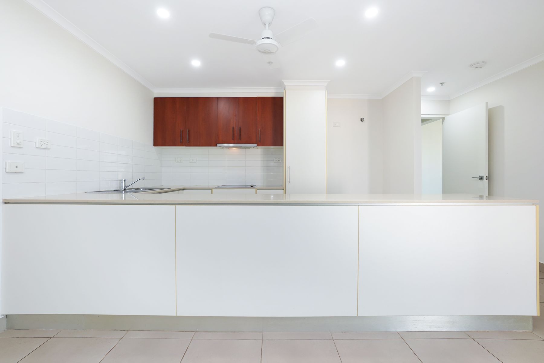20/96 Woods Street, Darwin City NT 0800, Darwin City - Thumbnail 5