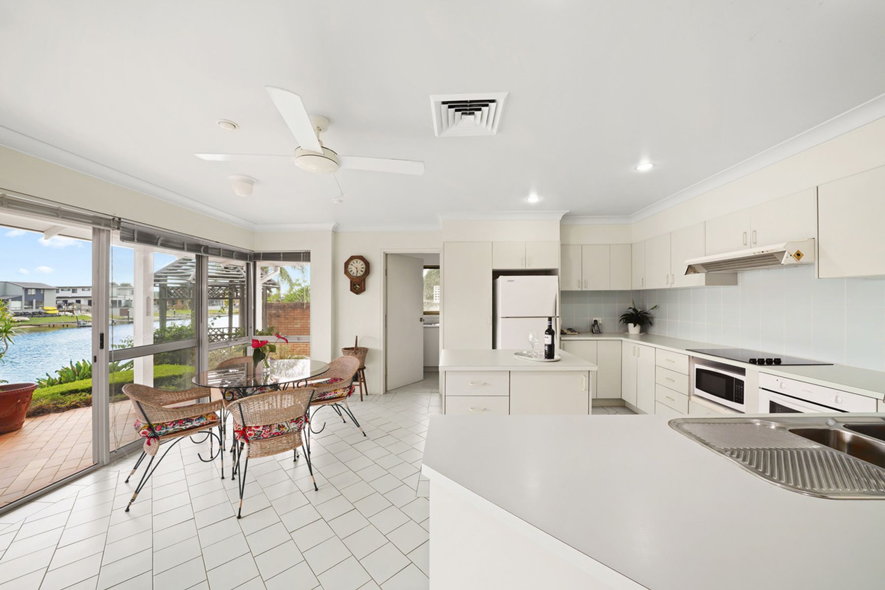 94 Commodore Crescent, Port Macquarie, NSW 2444, Port Macquarie - Thumbnail 5