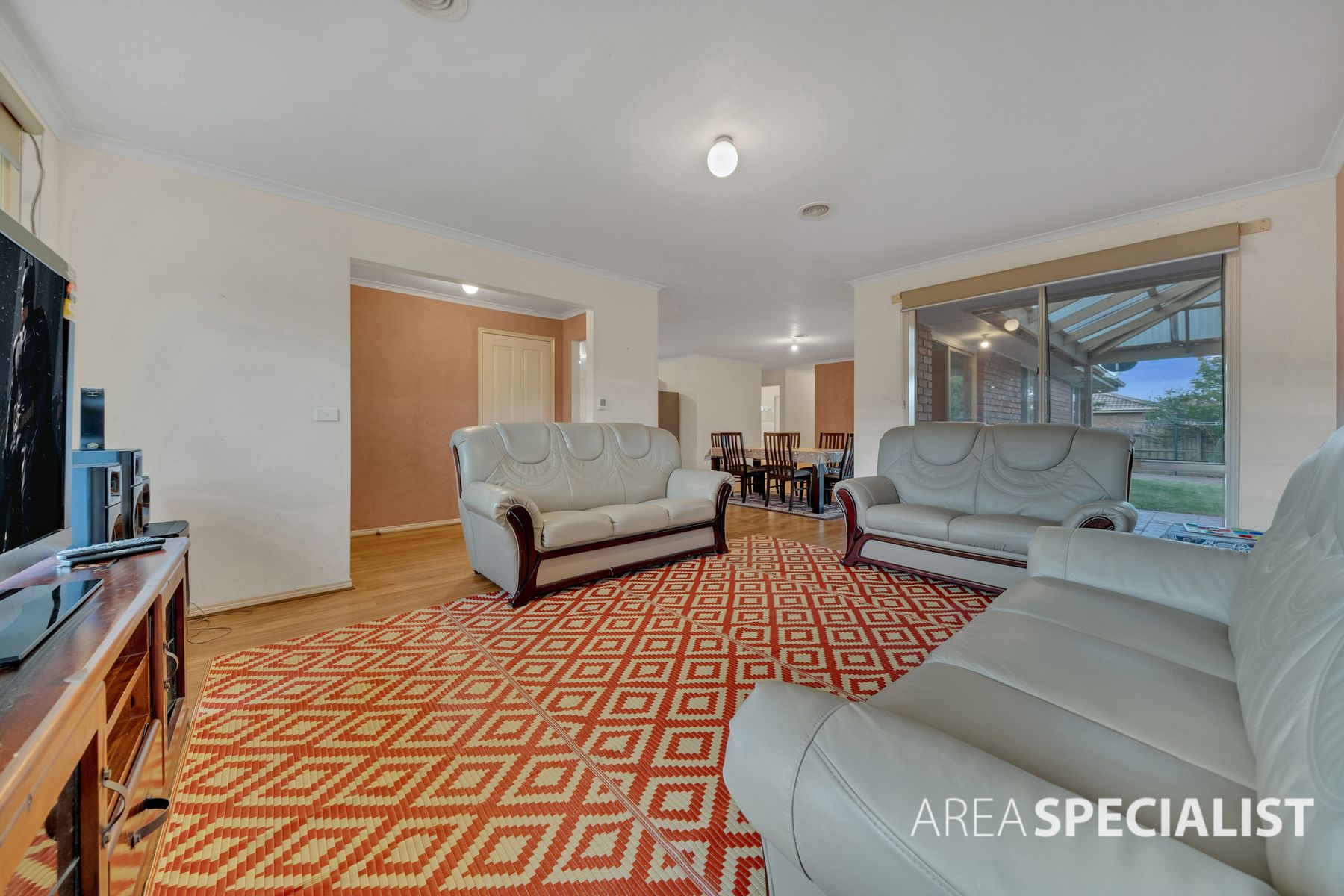 53 The Parkway, Hampton Park, VIC 3976, Hampton Park - Thumbnail 2