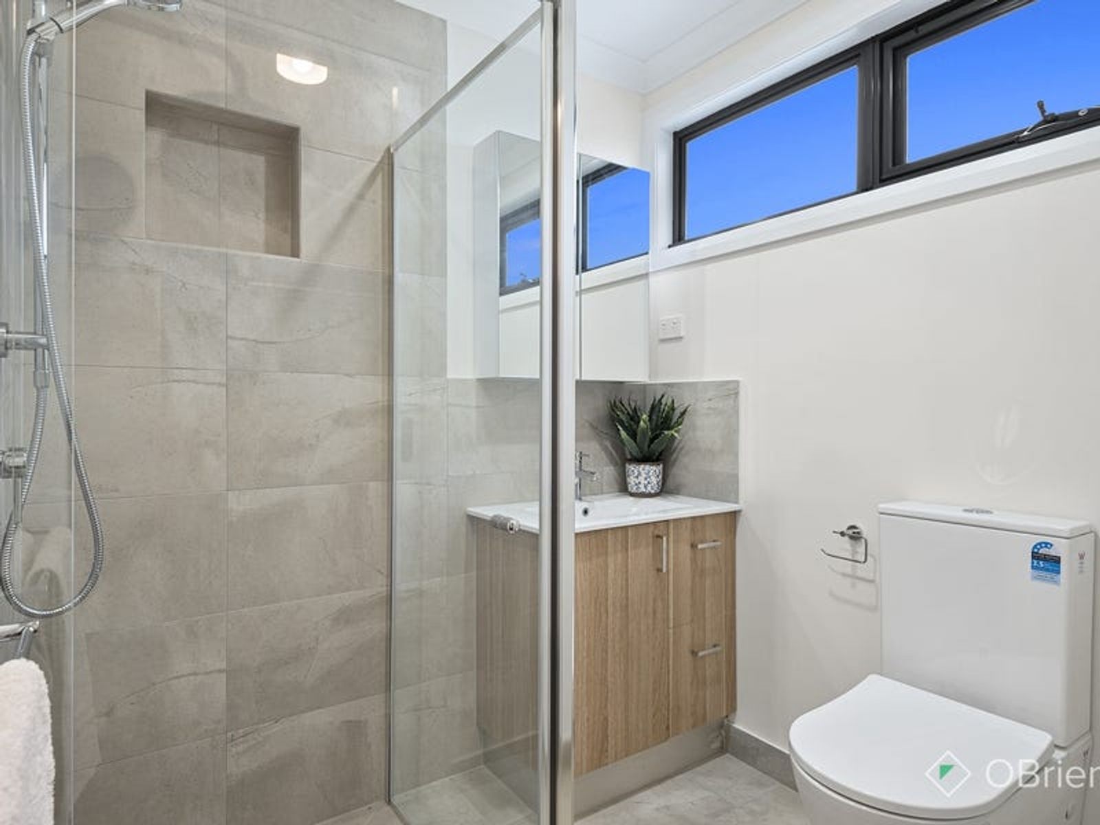 15 Girvan Circuit, Endeavour Hills, VIC 3802, Endeavour Hills - Thumbnail 8