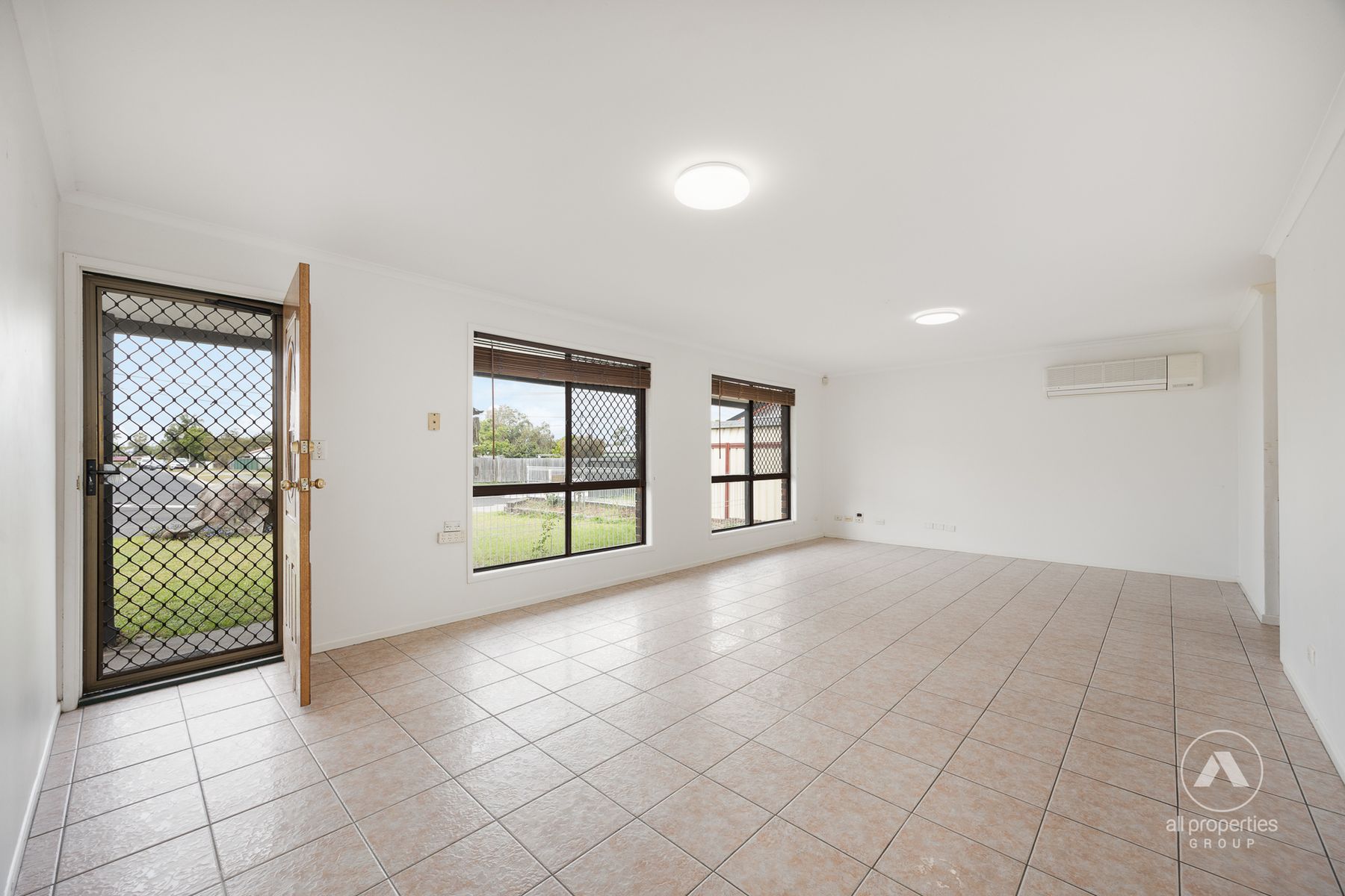 8 Quandong Street, Crestmead QLD 4132, Crestmead - Thumbnail 4