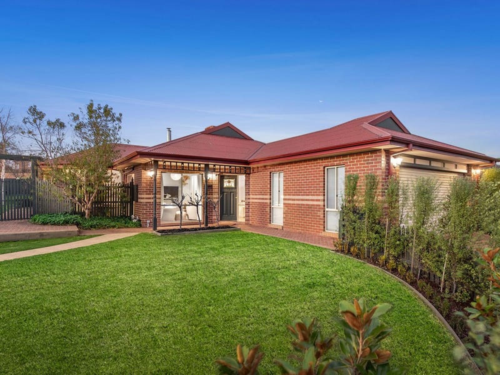 31 Tintagel Way, Mornington, VIC 3931, Mornington - Thumbnail 2