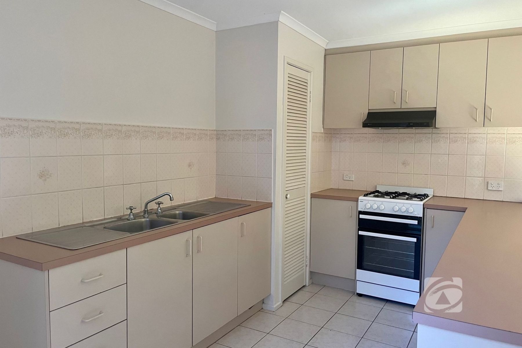 4B Boree Court, Berwick VIC 3806, Berwick - Thumbnail 2