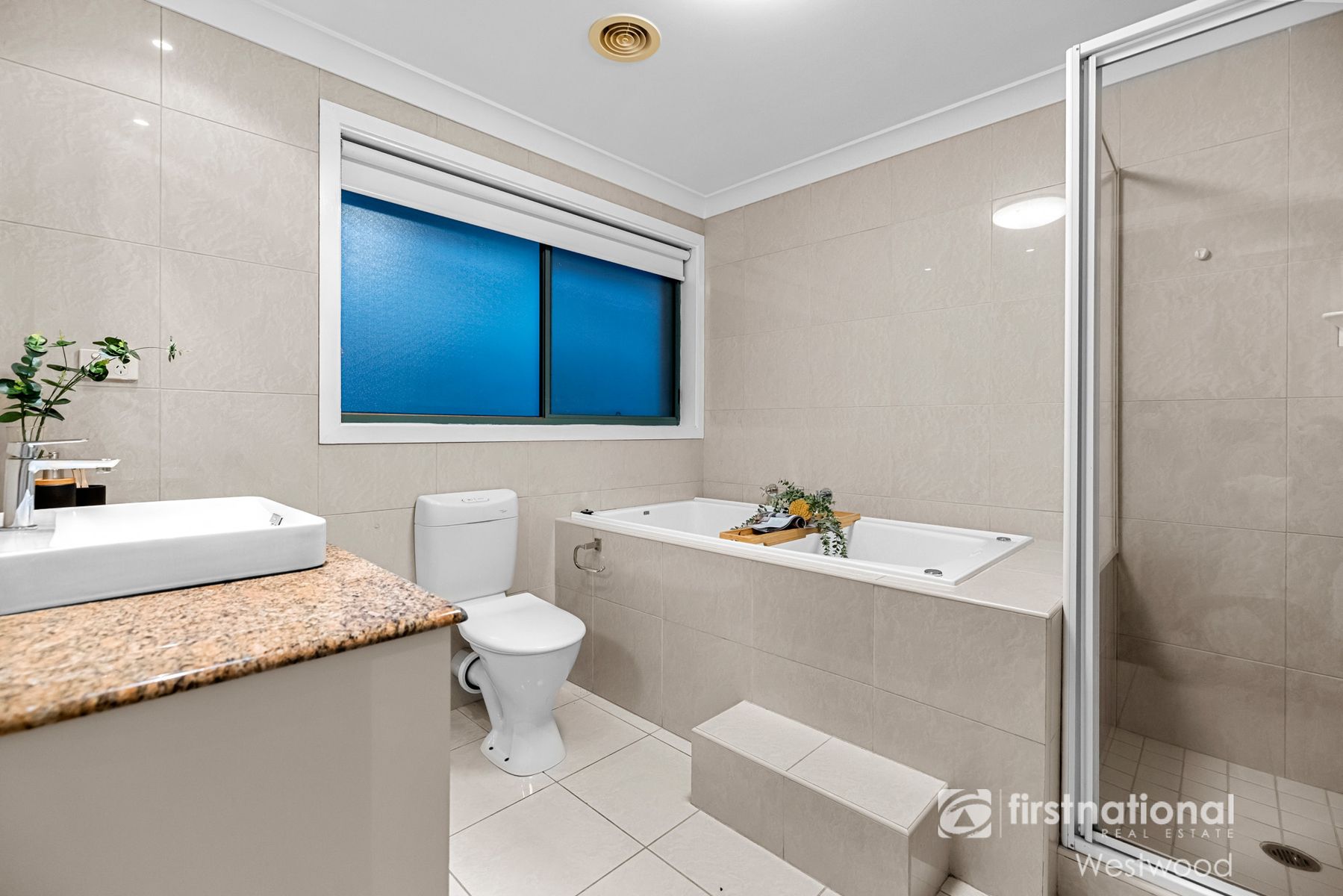 25 Gabrielle Close, Werribee VIC 3030, Werribee - Thumbnail 8