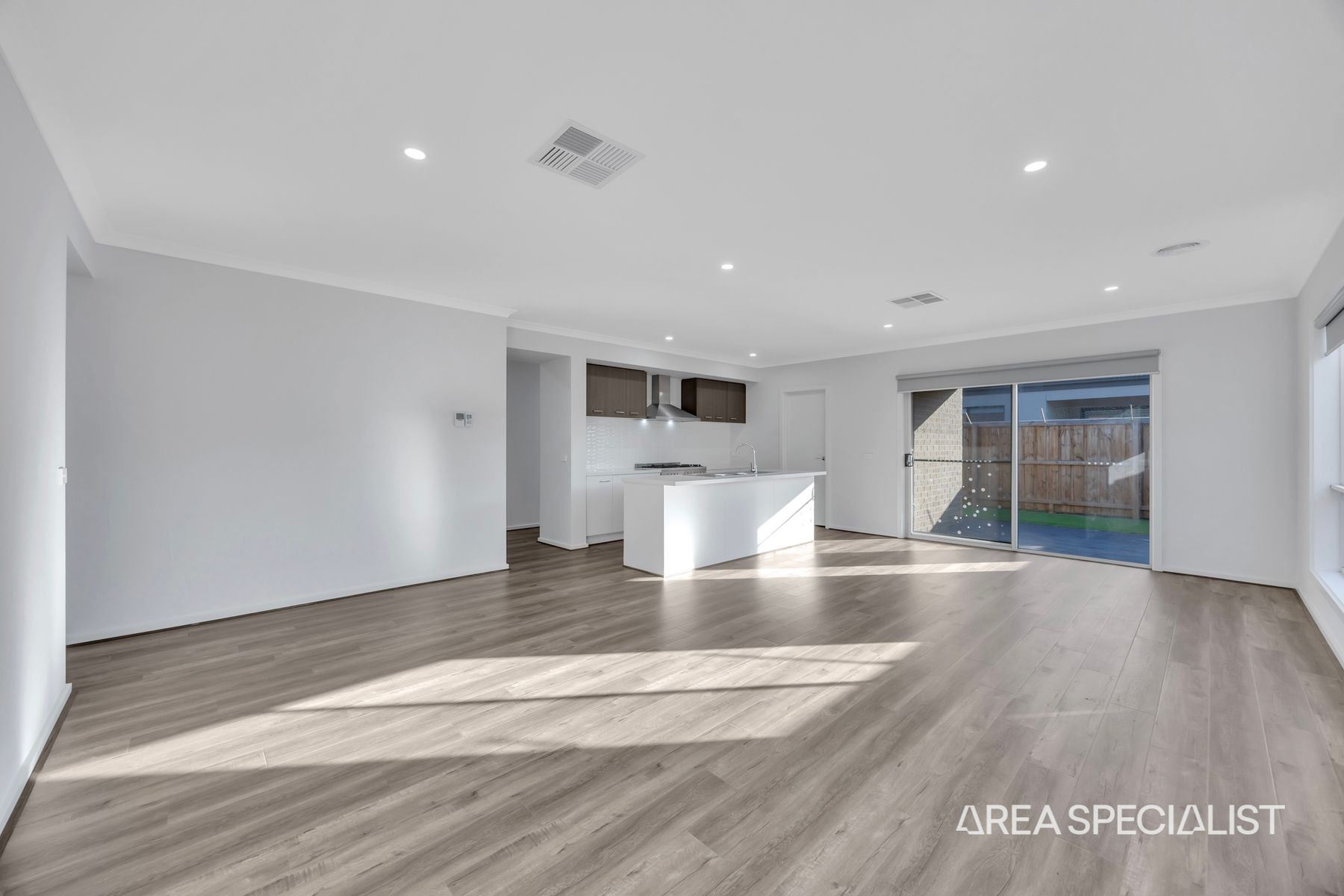 6 Pirka Way, Werribee, Werribee - Thumbnail 5