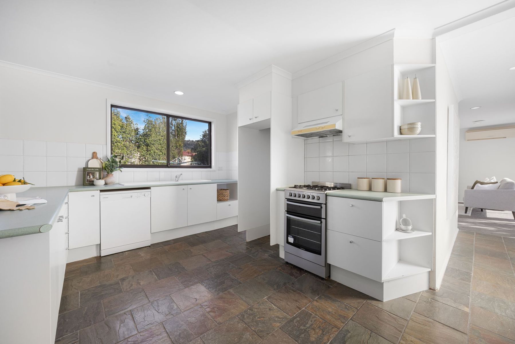 6 Thornton Road, Karabar - Thumbnail 7