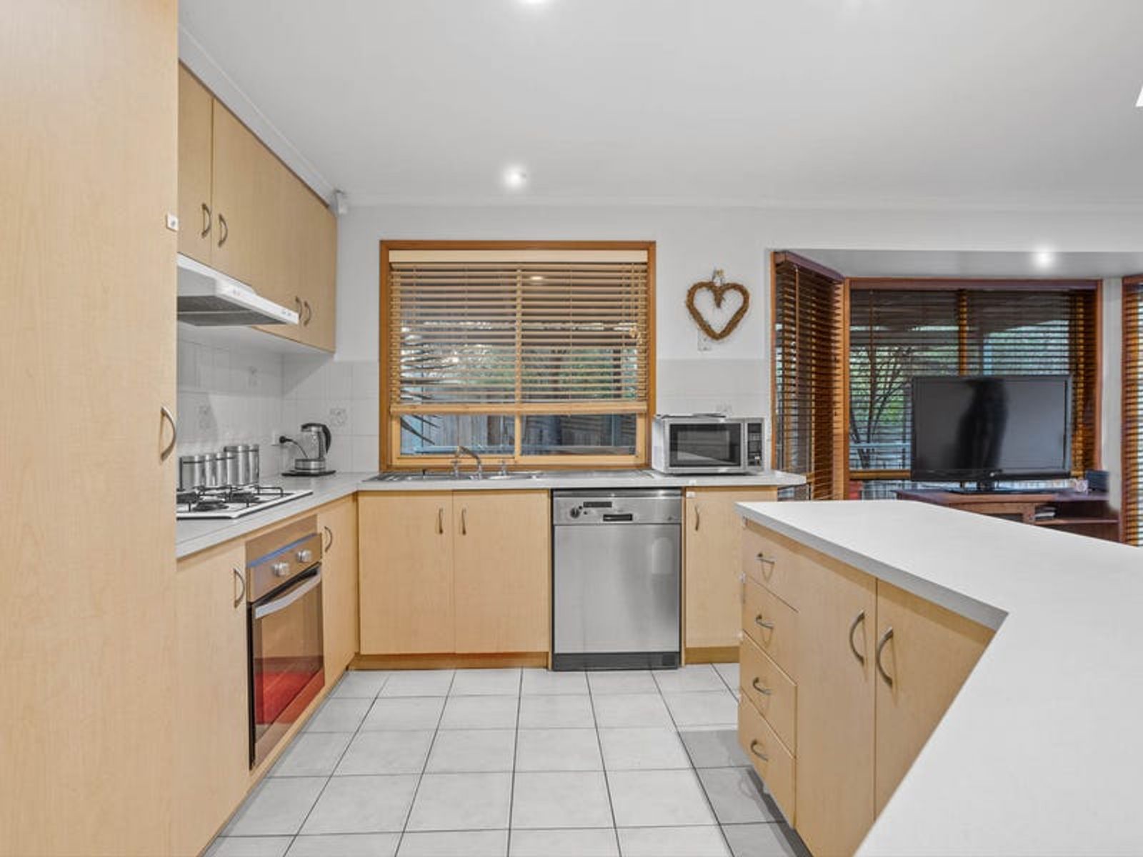 3 Huntly Court, Langwarrin, VIC 3910, Langwarrin - Thumbnail 4