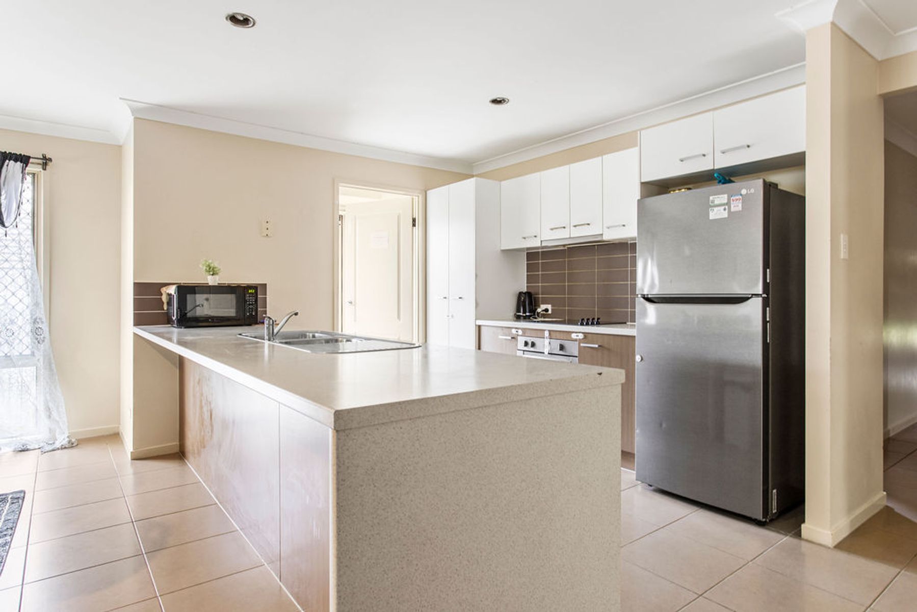 130 Alawoona Street, Redbank Plains QLD 4301, Redbank Plains - Thumbnail 5