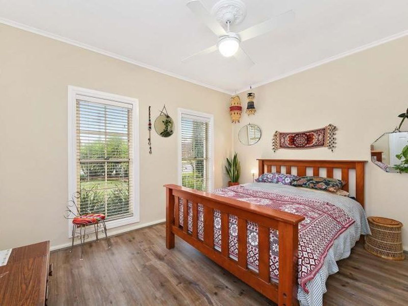 19 Gracemar Avenue, Panania NSW 2213, Panania - Thumbnail 4