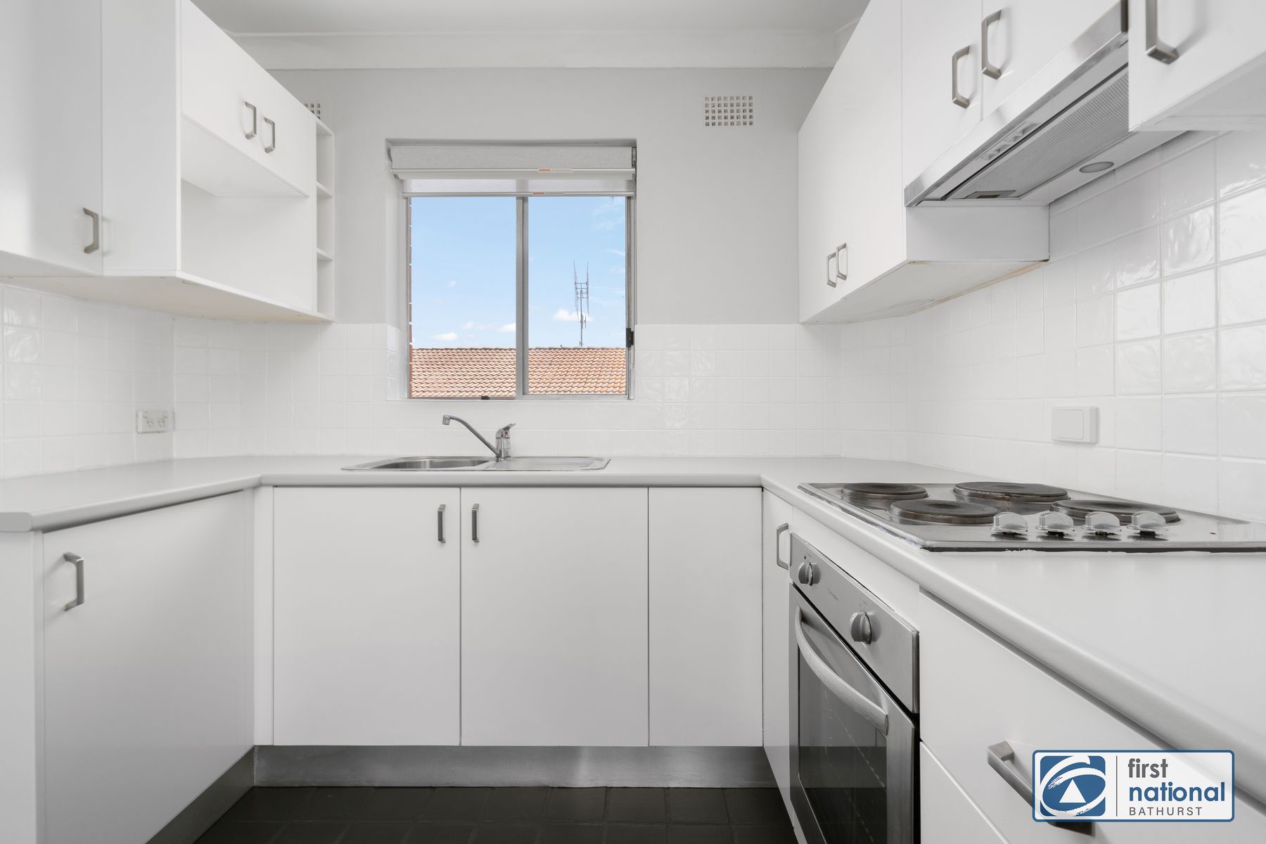 7/111-115 Lambert Street, Bathurst NSW 2795, Bathurst - Thumbnail 2