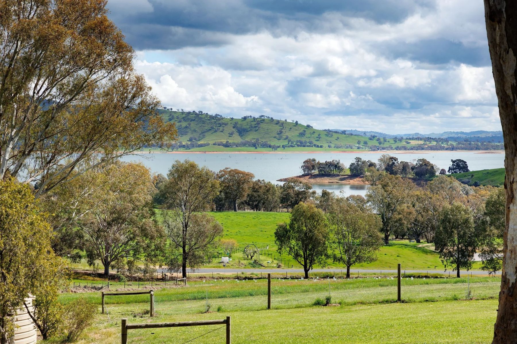 851 Lake Road, Bethanga VIC 3691, Bethanga - Image 1