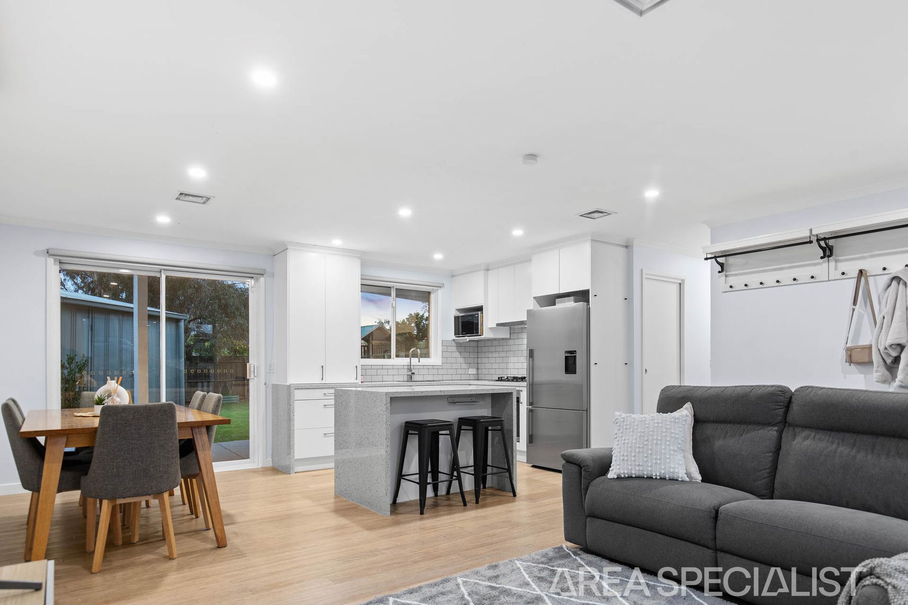 32 Hornsby Drive, Langwarrin, VIC 3910, Langwarrin - Thumbnail 7