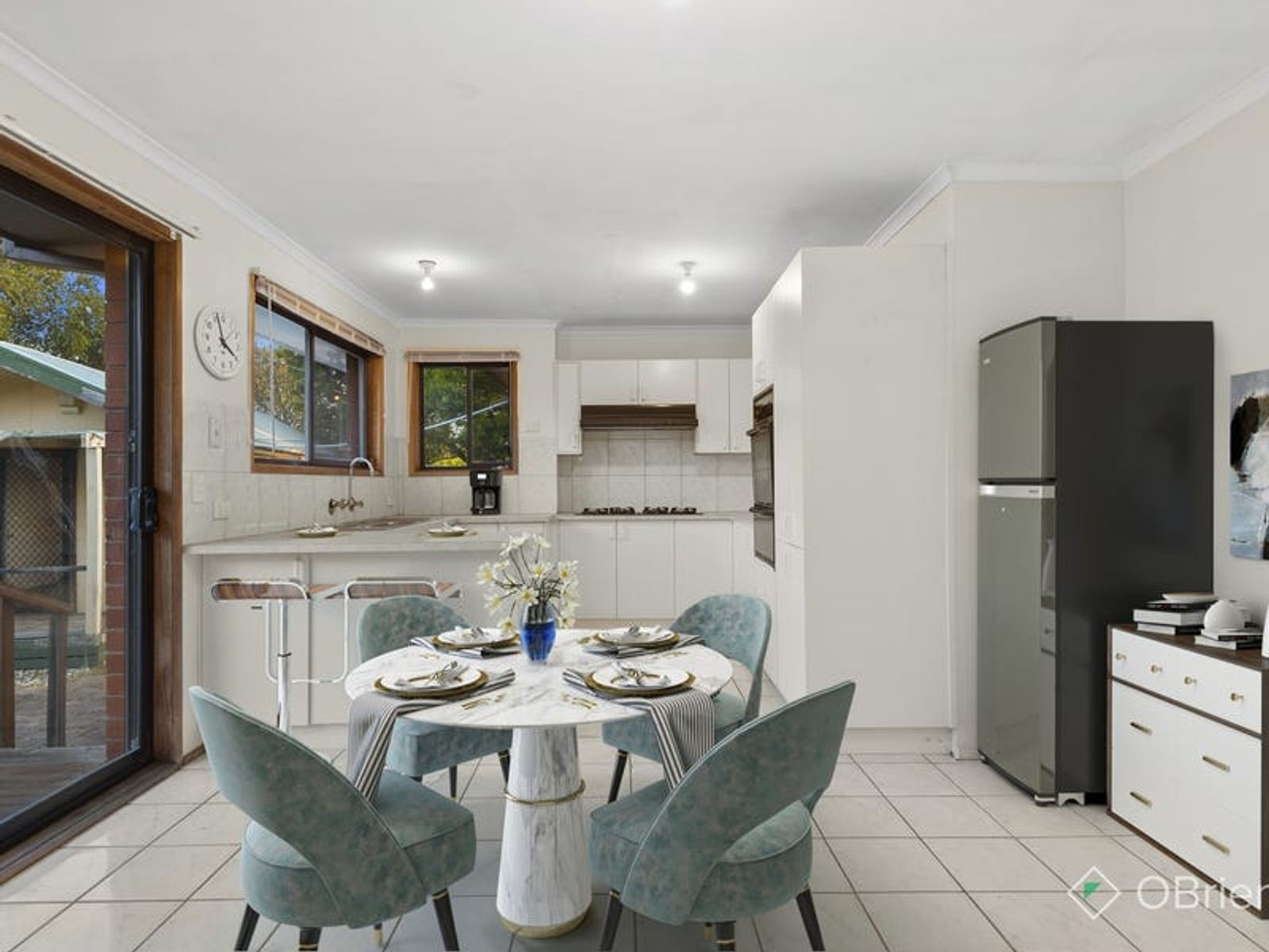 24 Heatherton Road, Endeavour Hills, VIC 3802, Endeavour Hills - Thumbnail 3