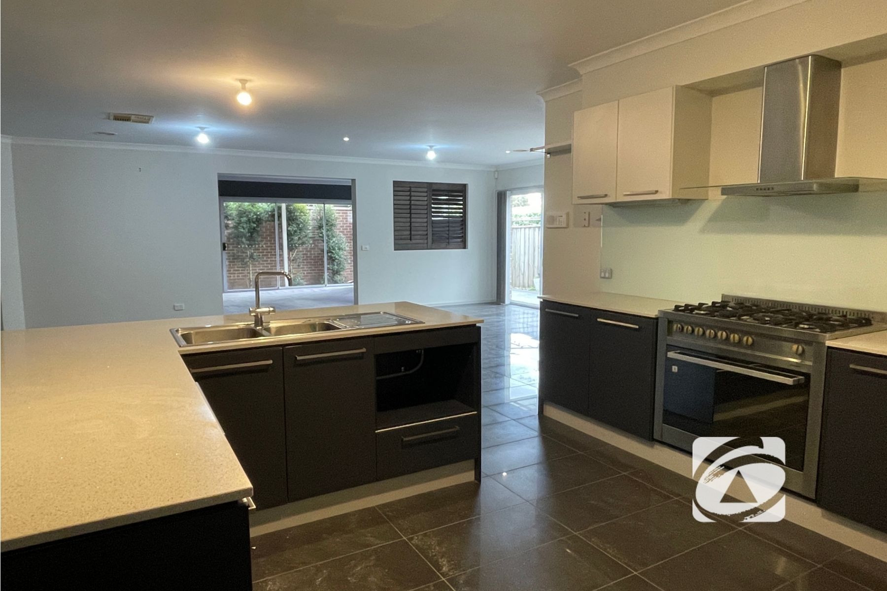17 Emmett Avenue, Berwick VIC 3806, Berwick - Thumbnail 7