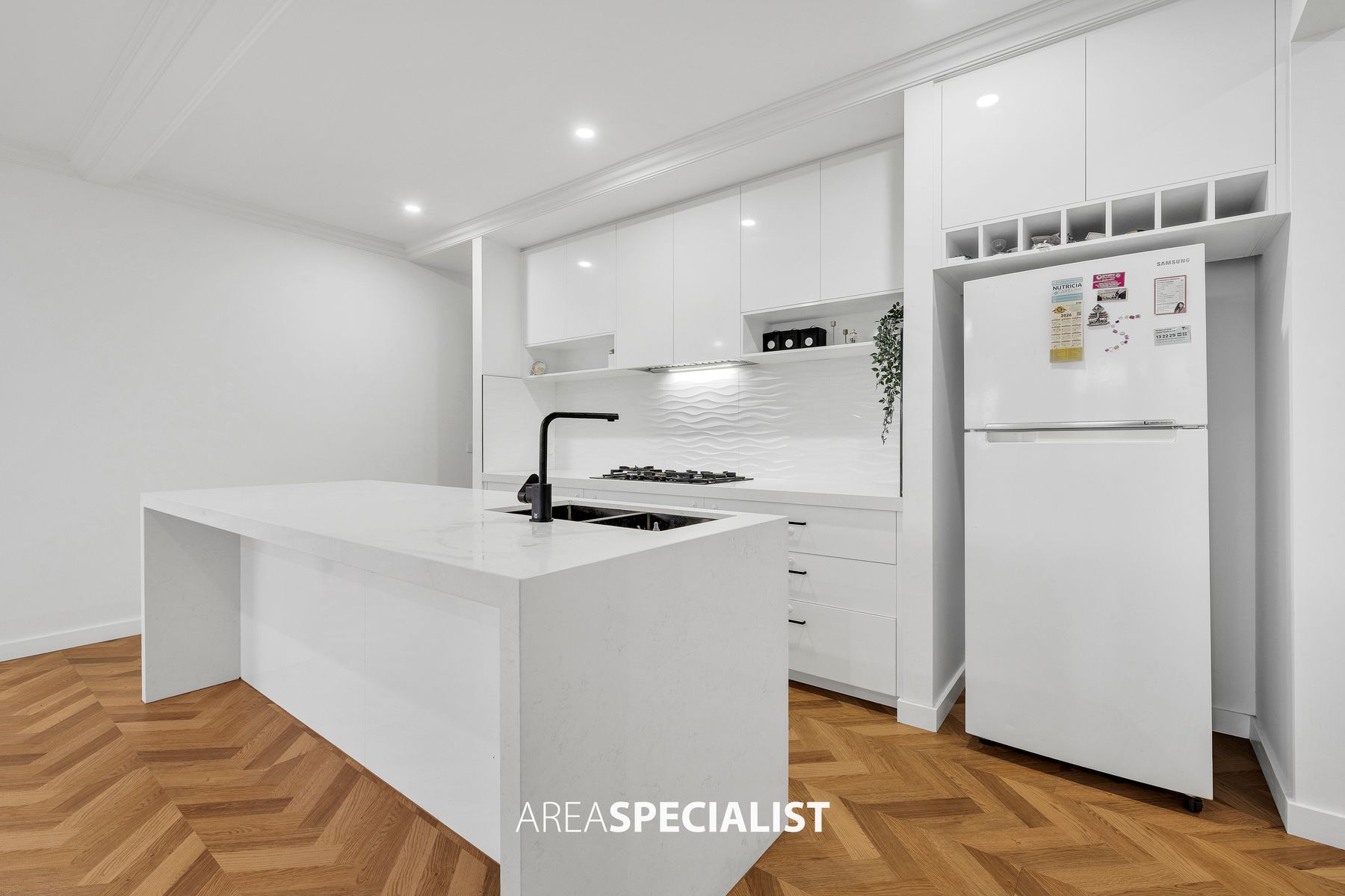 47 Villa Doria Drive, Clyde North, Clyde North - Thumbnail 8