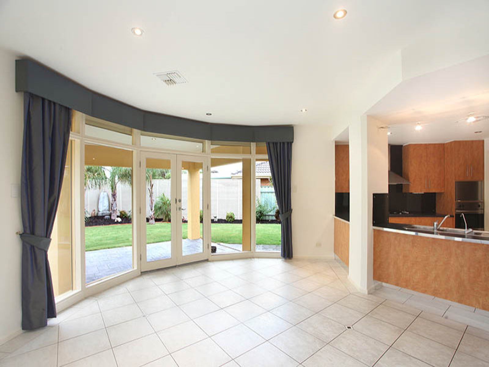 18 Stockman Place, Walkley Heights, SA 5098, Walkley Heights - Thumbnail 4