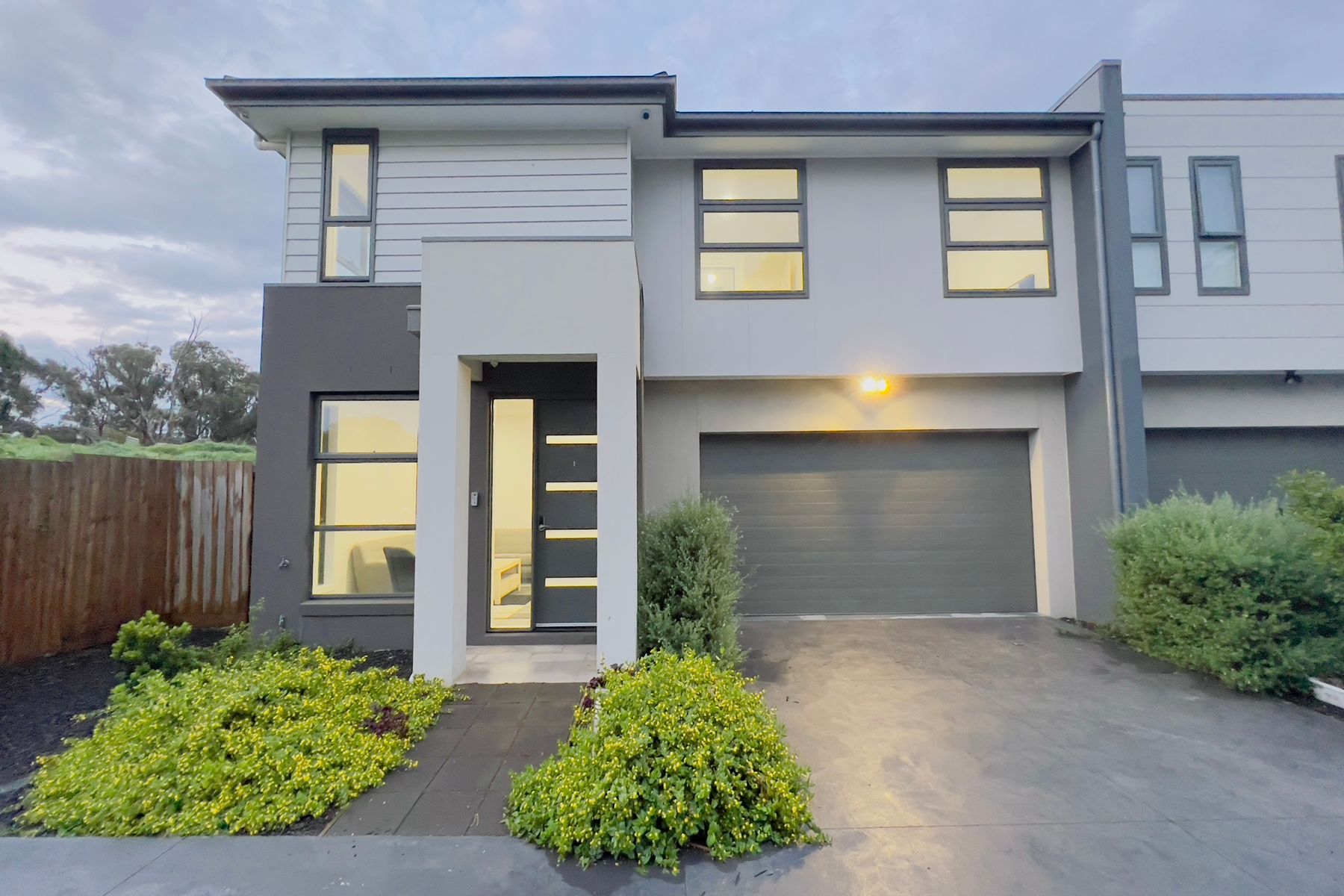 1/31 Orlando Crescent, Keysborough VIC 3173, Keysborough - Thumbnail 2