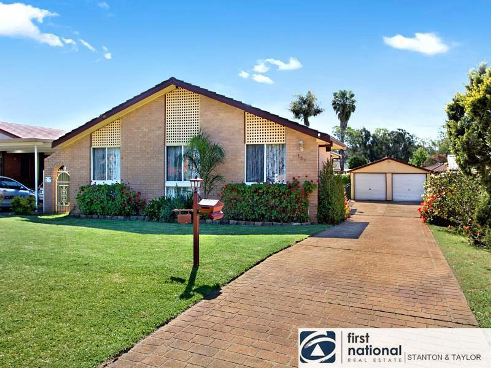 137 Greenbank Drive, Werrington Downs - Thumbnail 2