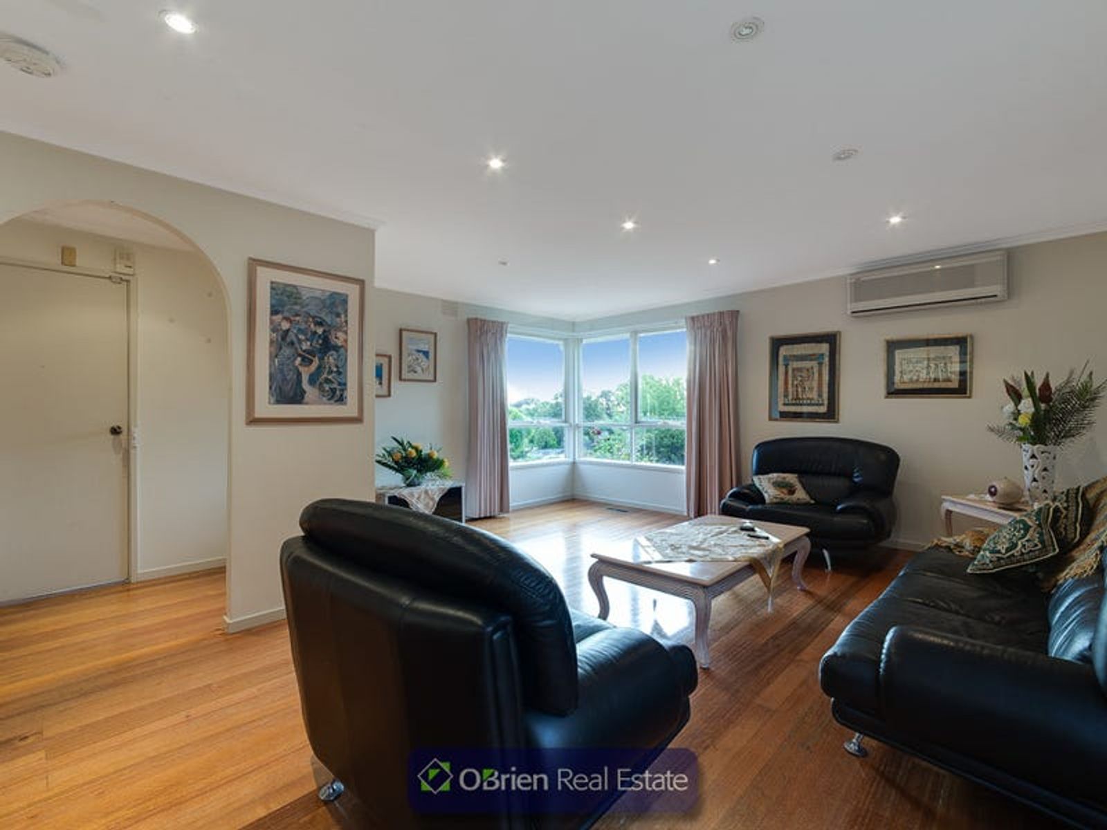 17 Little Boy Rise, Endeavour Hills, VIC 3802, Endeavour Hills - Thumbnail 3