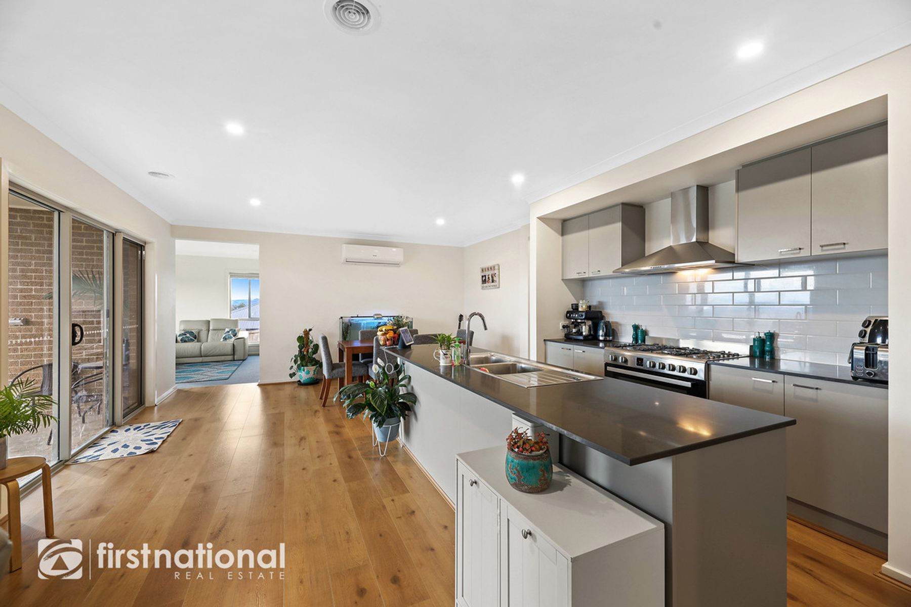 33 Coach Road, Newborough, VIC 3825, Newborough - Thumbnail 3
