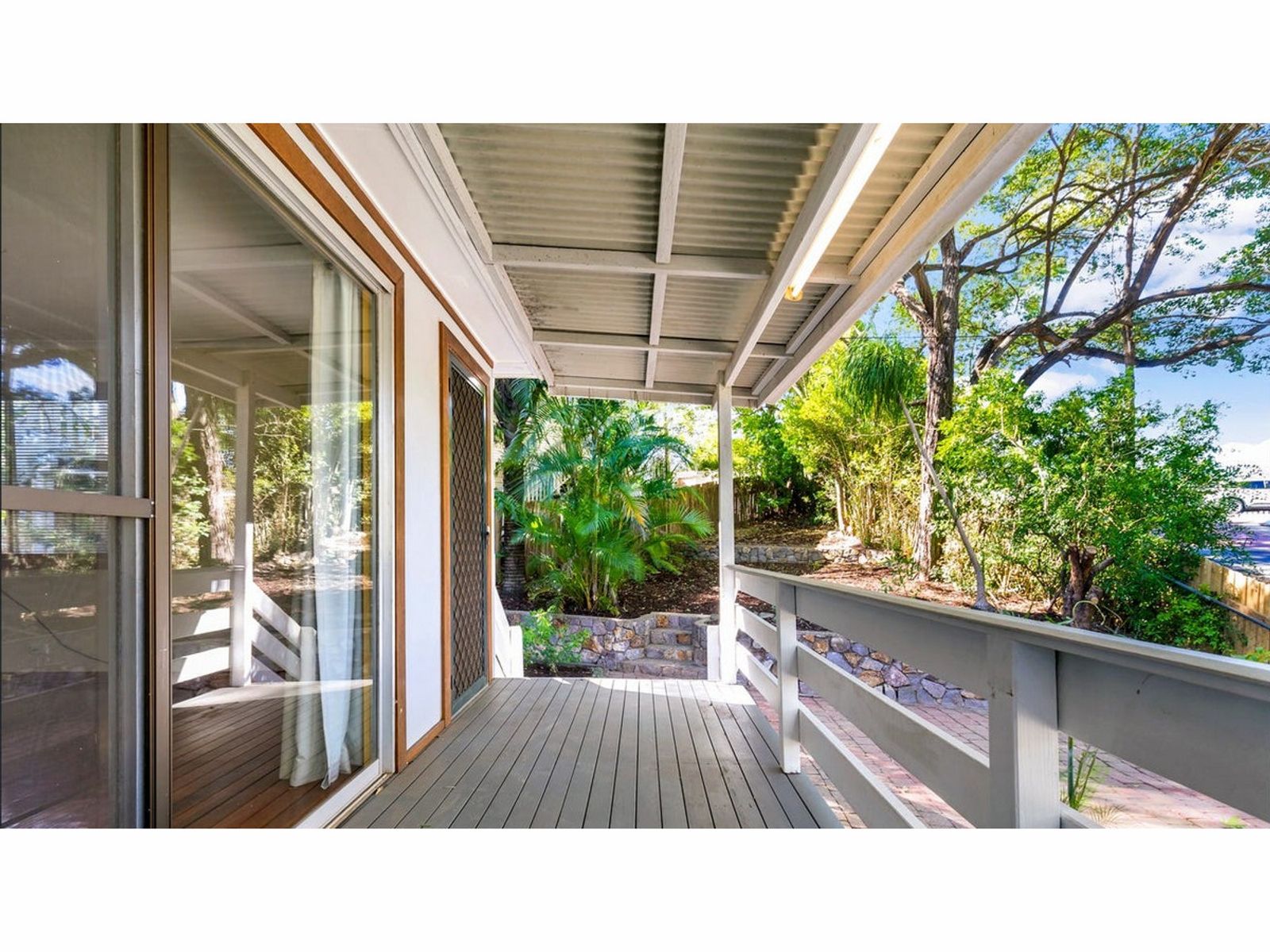 3 Fawkner Street, Chapel Hill QLD 4069, Chapel Hill - Thumbnail 2
