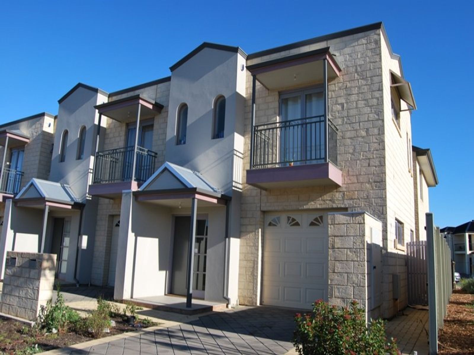 74 Hindmarsh Circuit, Mawson Lakes, SA 5095, Mawson Lakes - Thumbnail 2