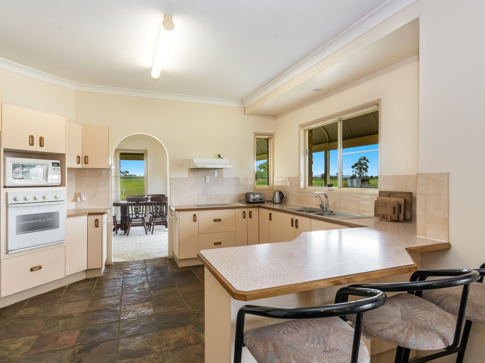 1360 Spring Grove Road, Spring Grove - Thumbnail 7