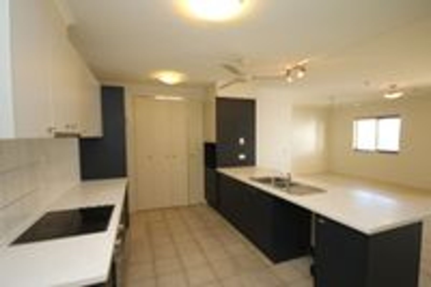 68/9 Carey Street, Darwin City NT 0800, Darwin City - Thumbnail 3