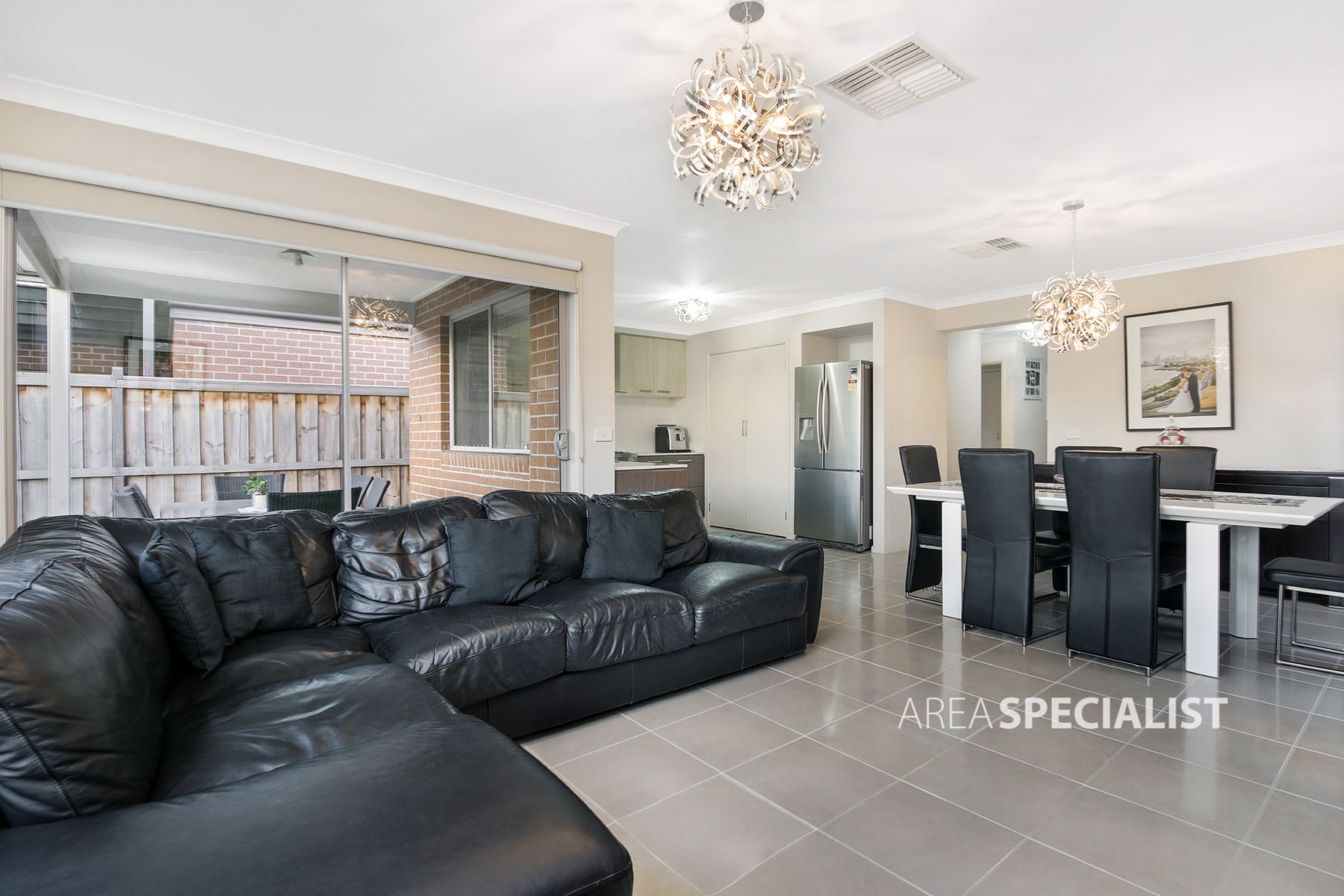 15 Dahlia Crescent, Keysborough, VIC 3173, Keysborough - Thumbnail 6