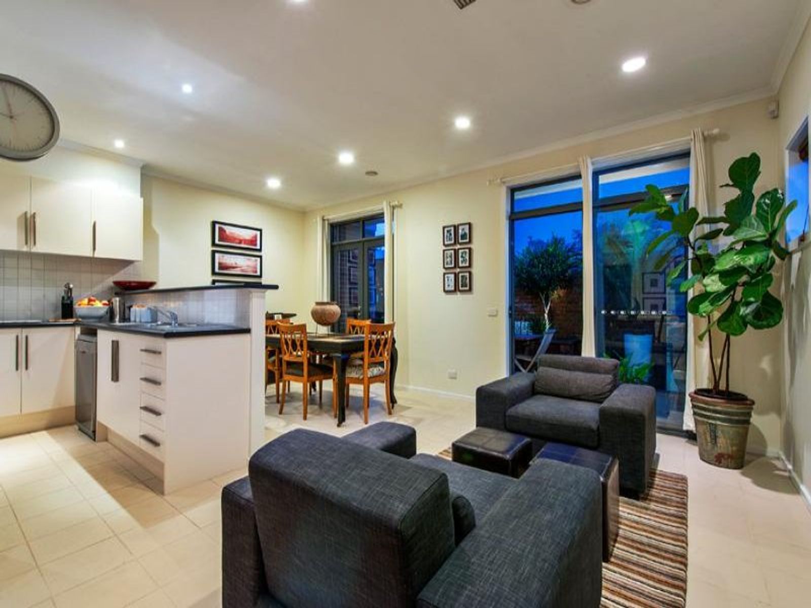 72 Newton Street, Kensington - Thumbnail 3