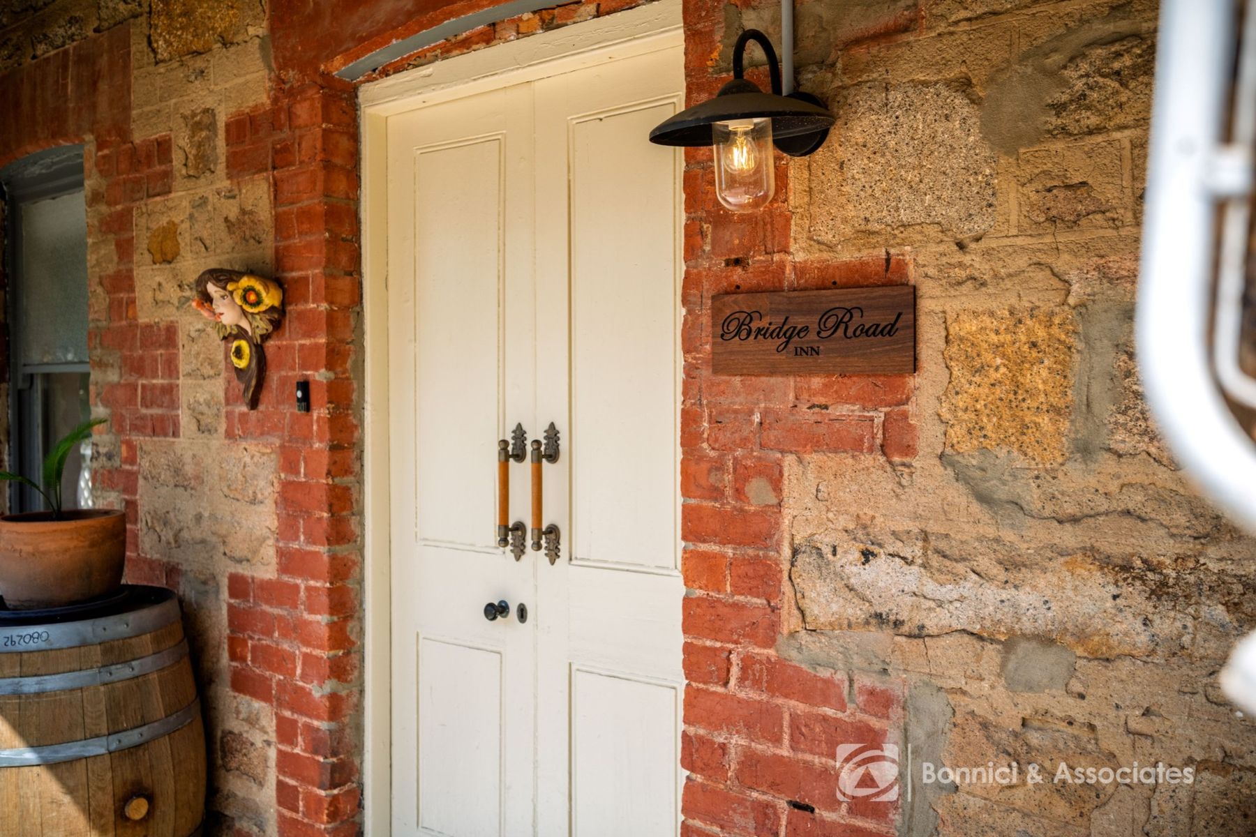 49 Bridge Road, Beechworth VIC 3747, Beechworth - Thumbnail 2