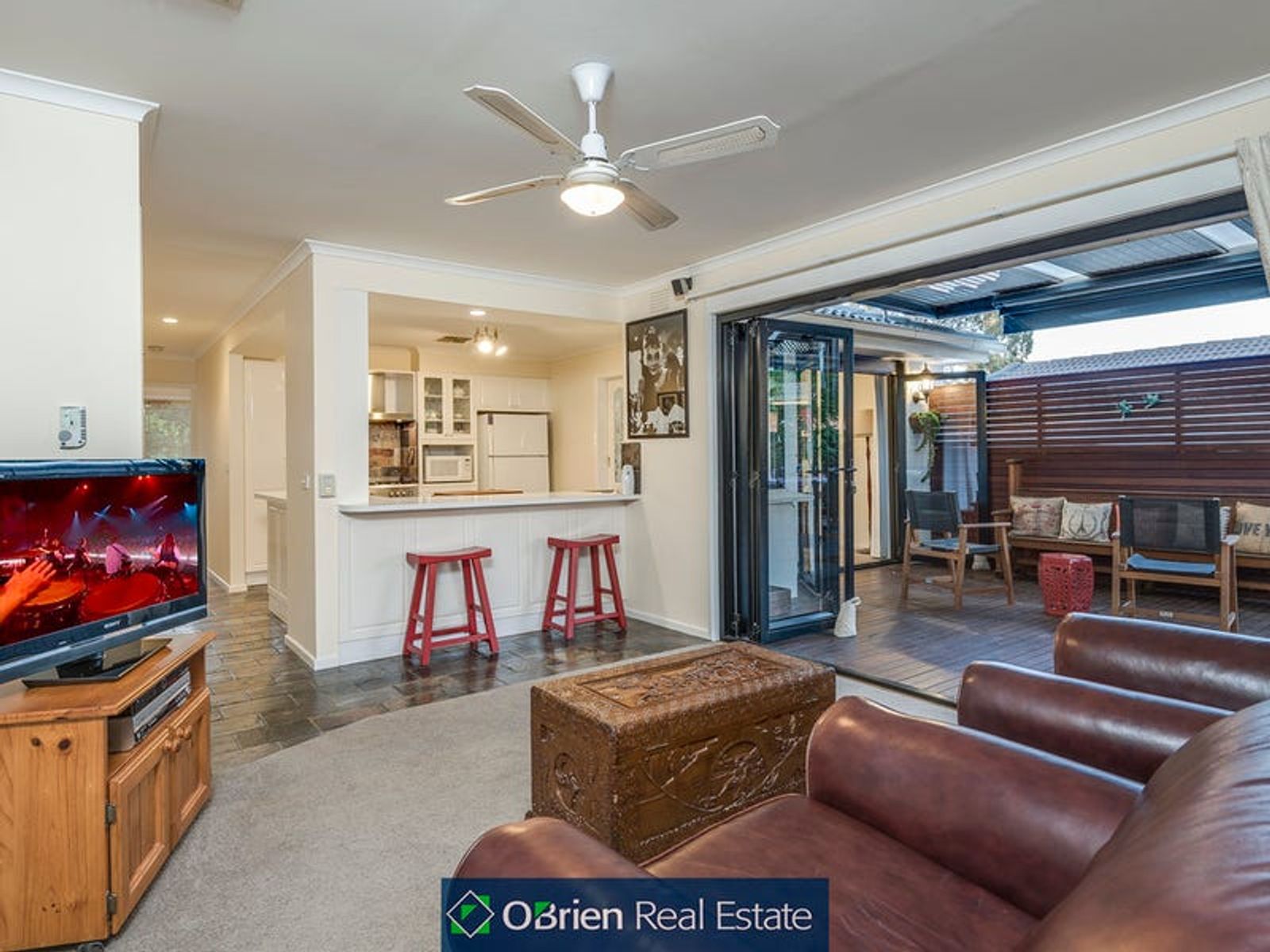 23 Joseph Banks Crescent, Endeavour Hills, VIC 3802, Endeavour Hills - Thumbnail 4