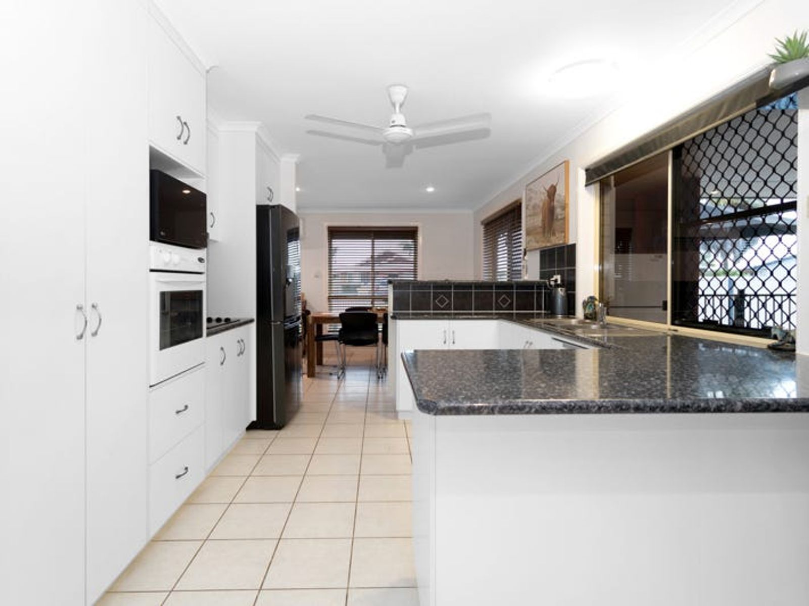 33 Royal Sands Boulevard, Bucasia, QLD 4750, Bucasia - Thumbnail 3