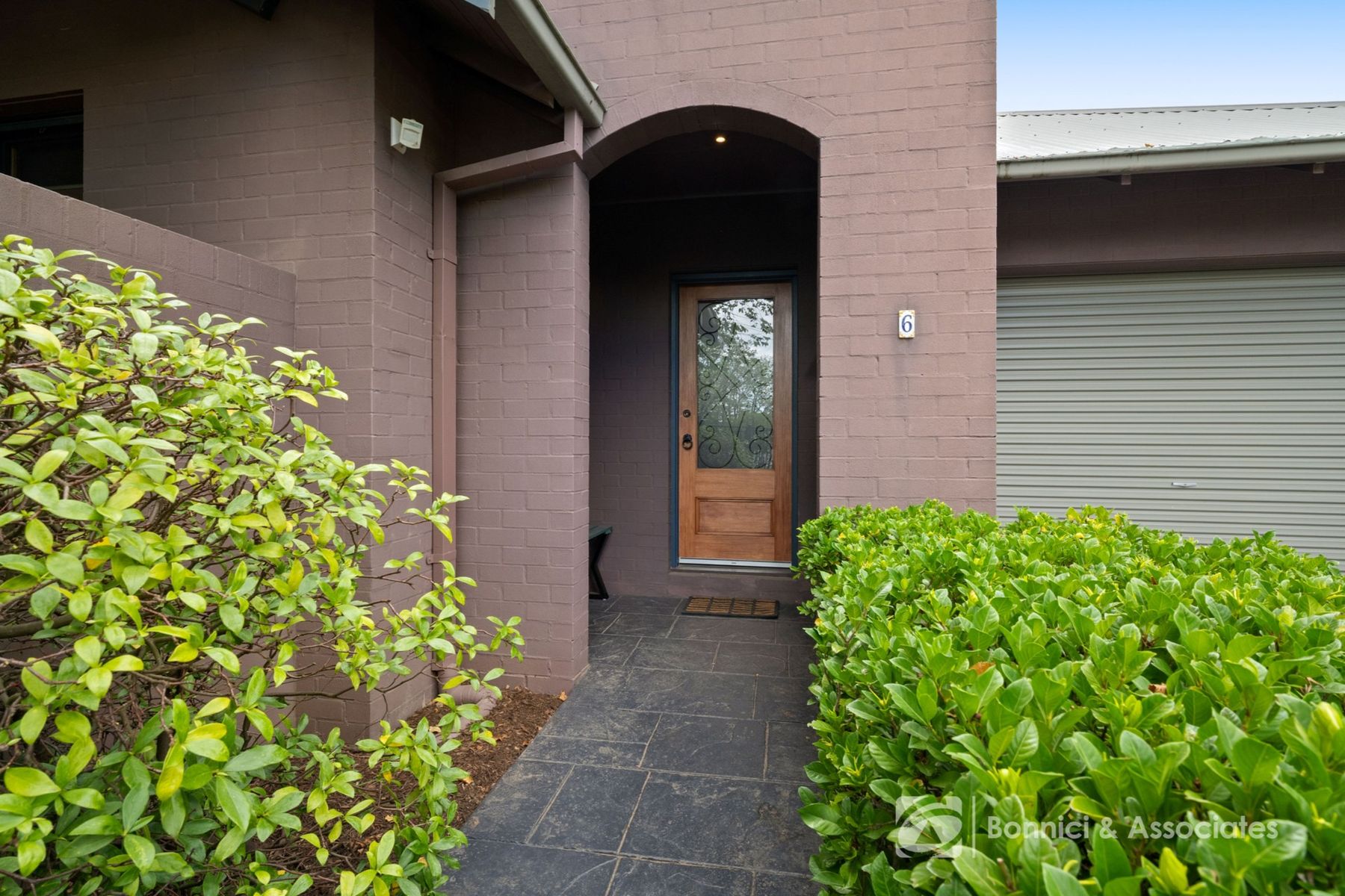 6 Frederick Street, Beechworth VIC 3747, Beechworth - Thumbnail 2