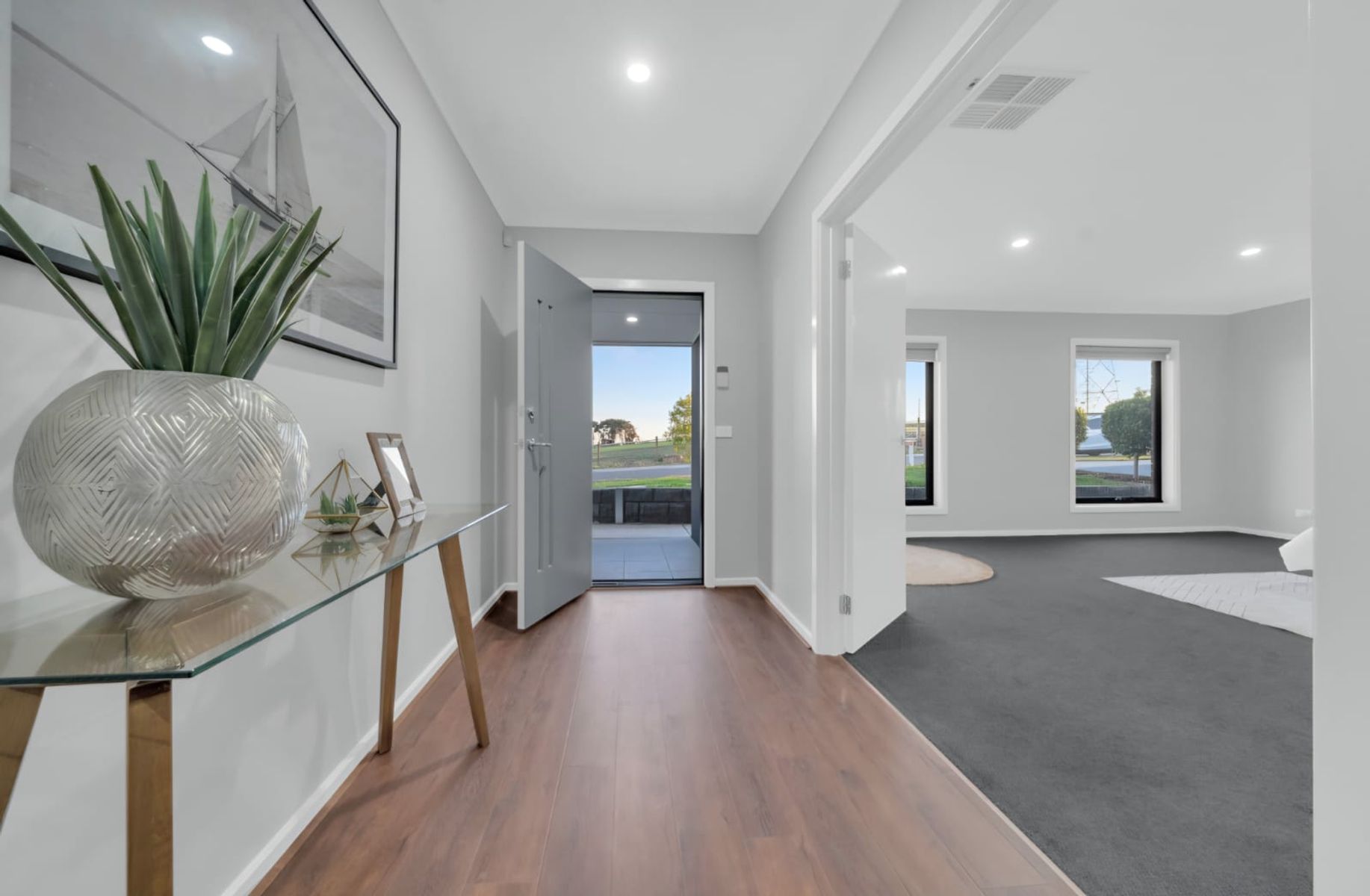 39 Paragon Drive, Clyde North, Clyde North - Thumbnail 4