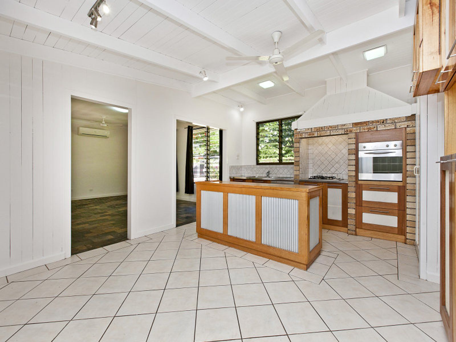 3 Frangipanni Street, Nightcliff NT 0810, Nightcliff - Thumbnail 2