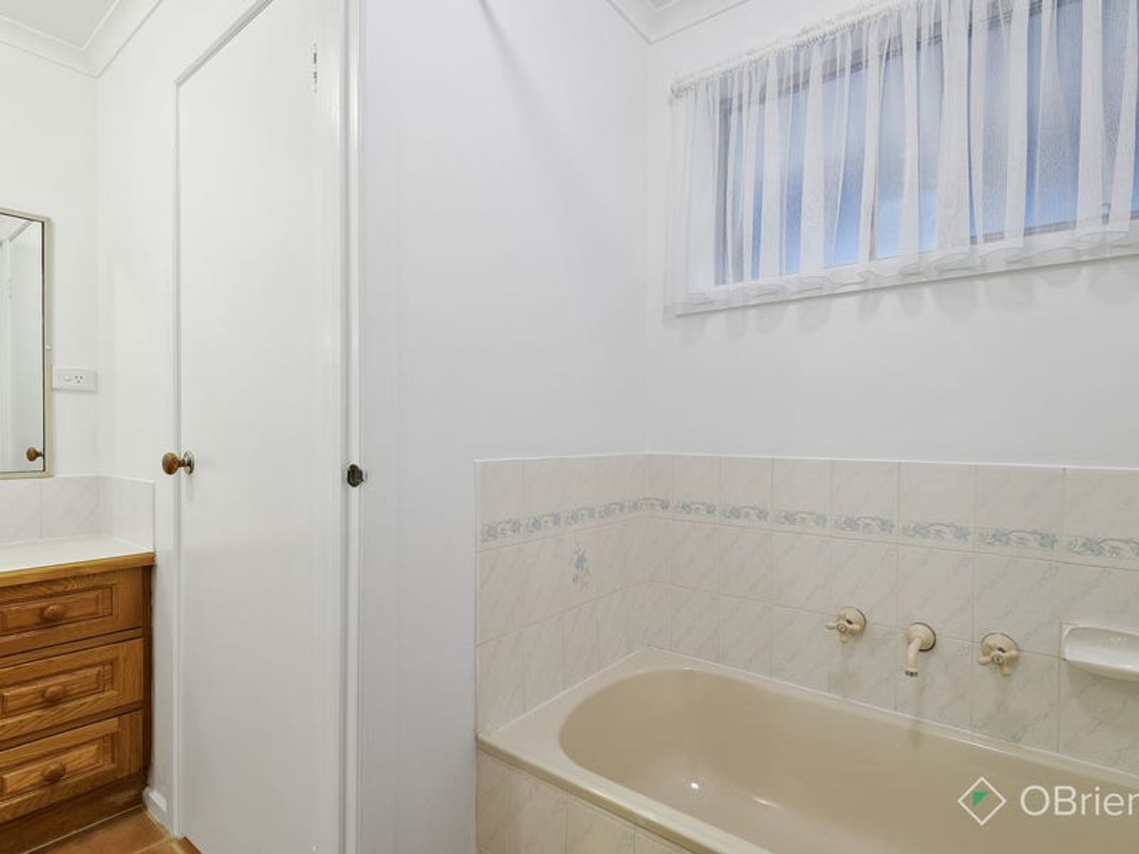 13 Samaher Court, Endeavour Hills, VIC 3802, Endeavour Hills - Thumbnail 6