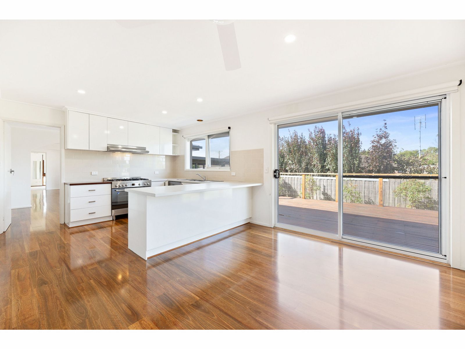 7 Waratah Drive, Warragul, VIC 3820, Warragul - Thumbnail 7