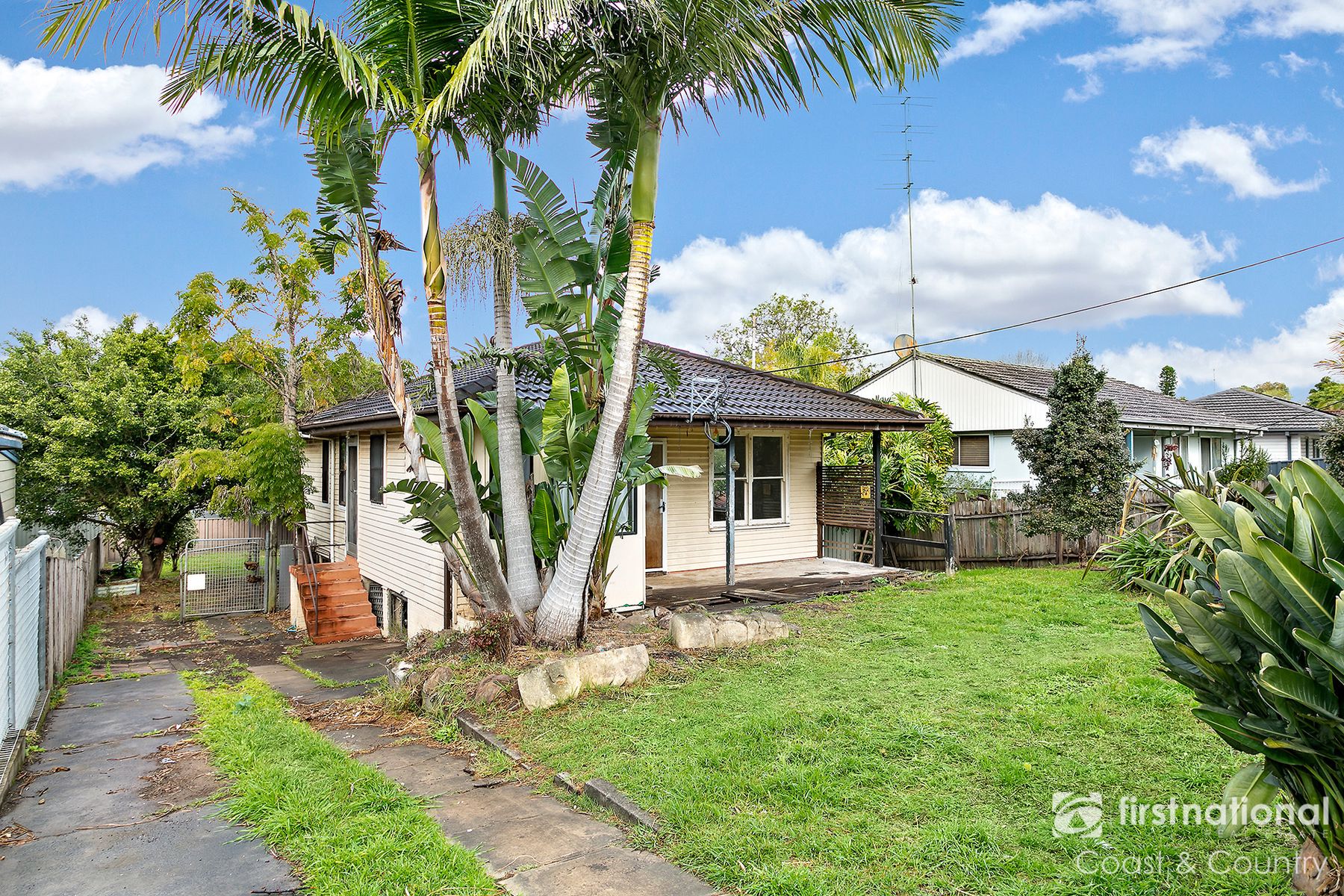 9 Hogarth Avenue, Mount Warrigal - Image 1