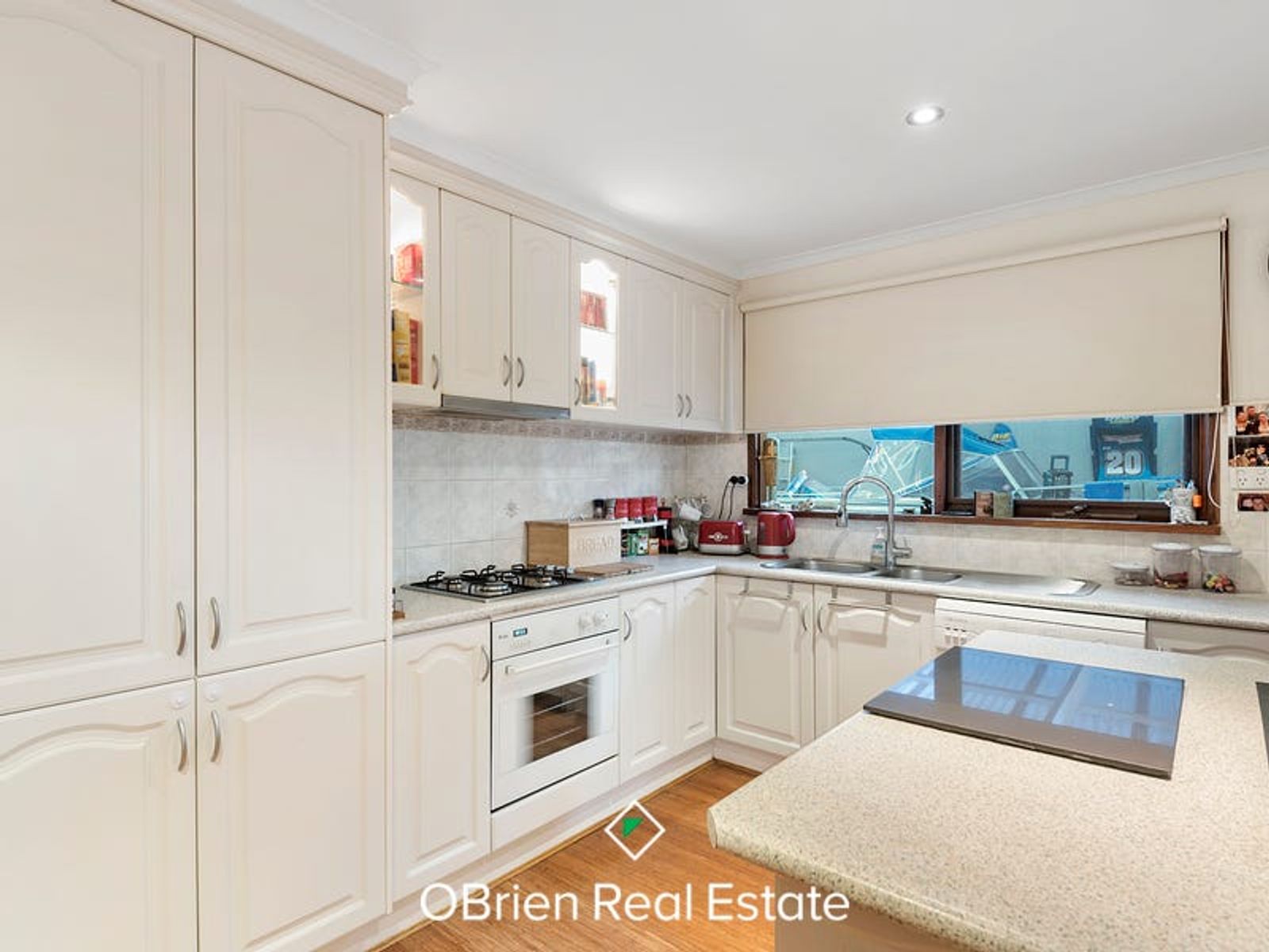 45 Gleneagles Drive, Endeavour Hills, VIC 3802, Endeavour Hills - Thumbnail 2