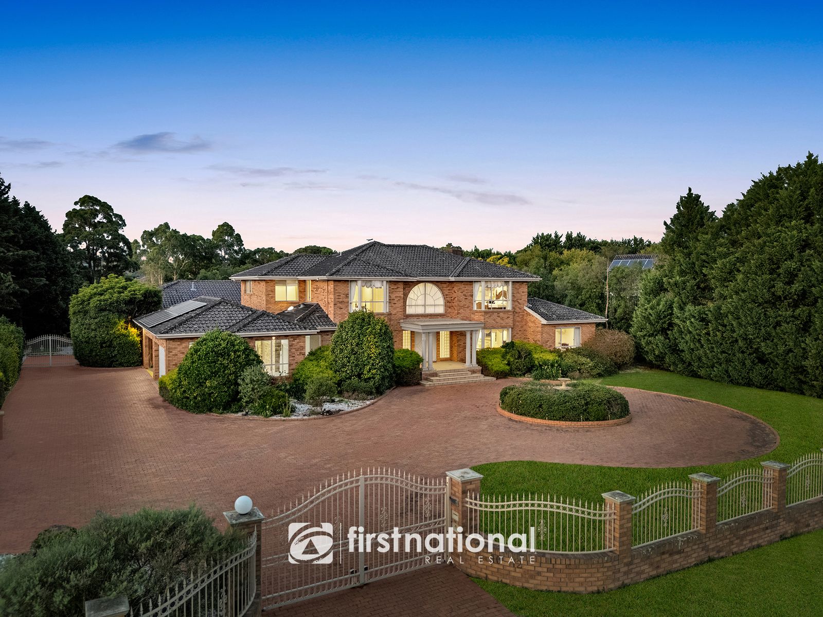 10-12 Carmen Crescent, Narre Warren North VIC 3804, Narre Warren North - Thumbnail 2
