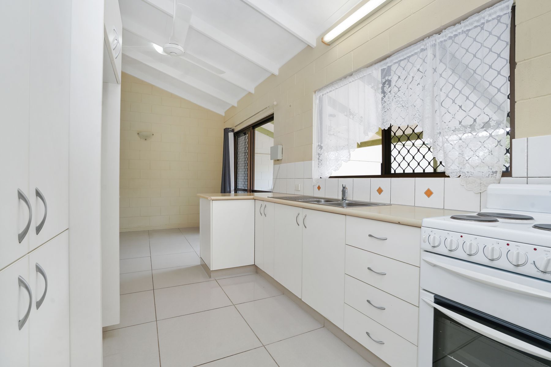 3/20 Charles Street, Stuart Park NT 0820, Stuart Park - Thumbnail 2