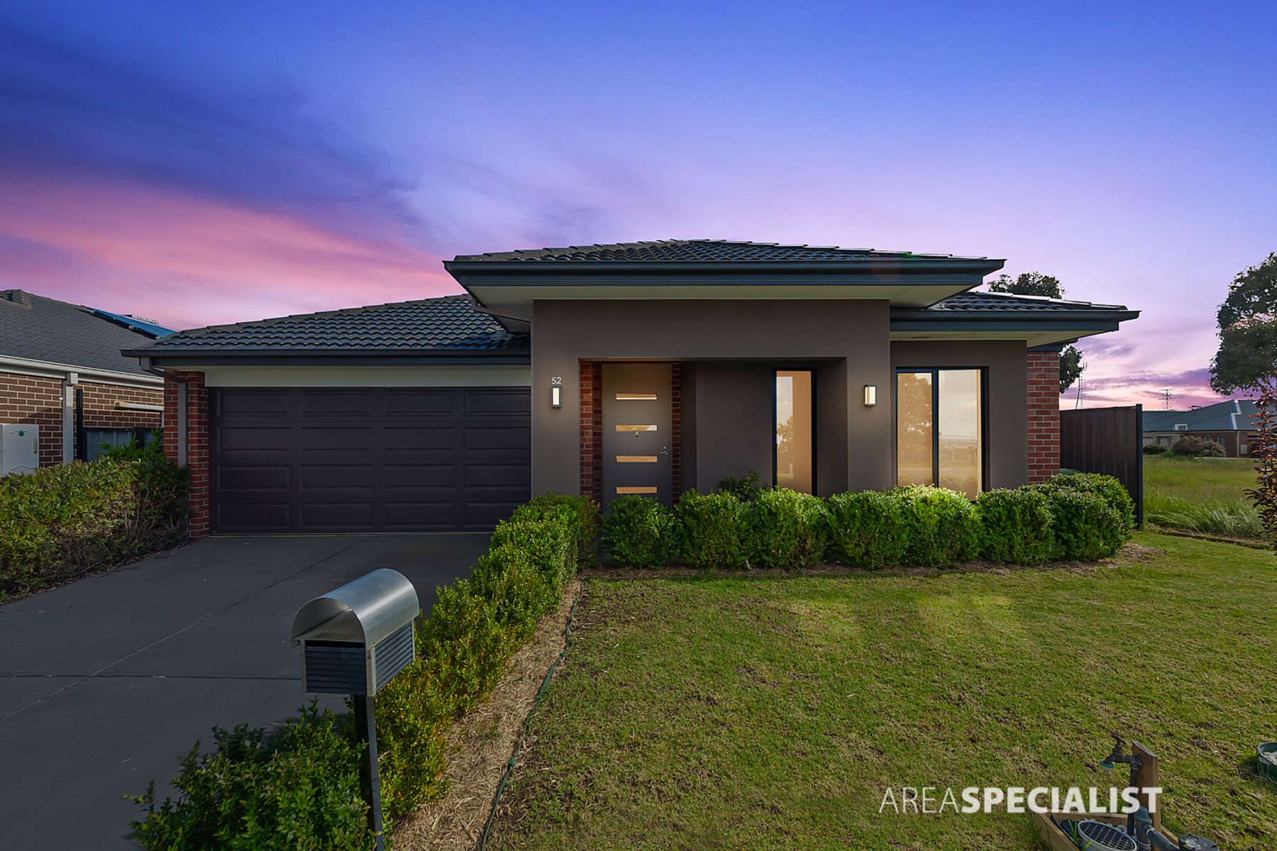 52 Waterside Drive, Pakenham, VIC 3810, Pakenham - Thumbnail 2