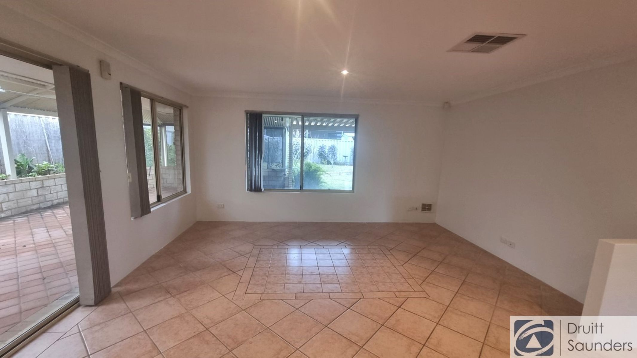 50 Dorneywood Way, Landsdale WA 6065, Landsdale - Thumbnail 8