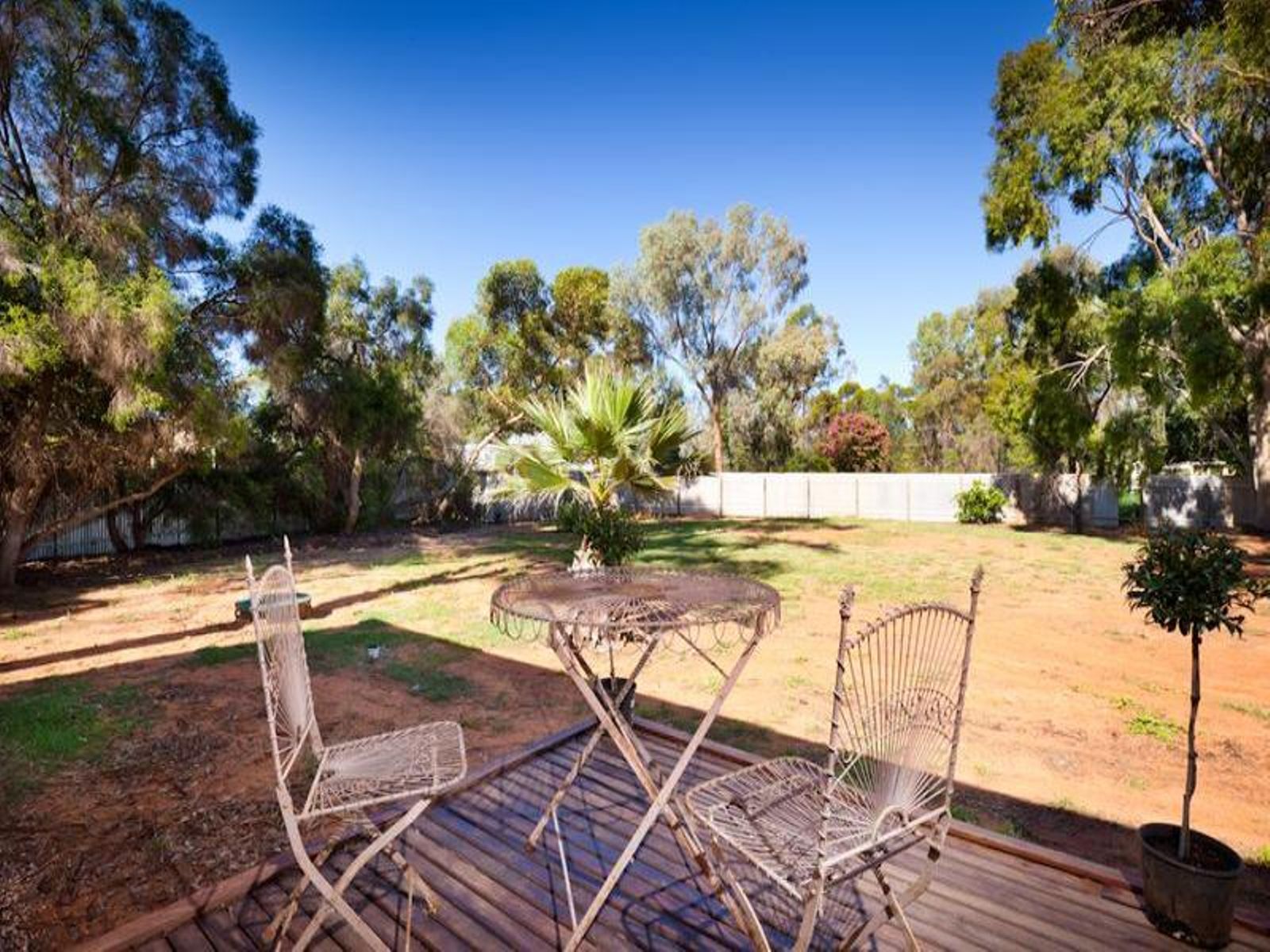 687 Cureton Avenue, Nichols Point - Thumbnail 8