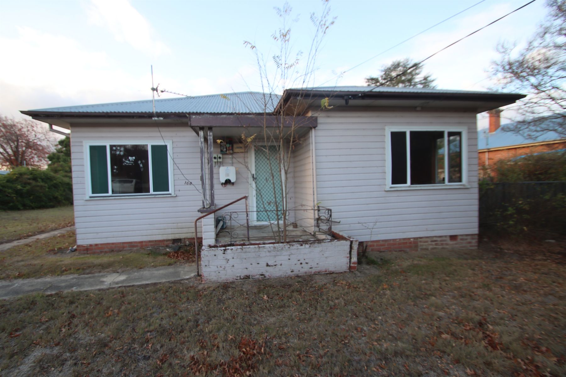 168 High Street, Tenterfield NSW 2372, Tenterfield - Thumbnail 2