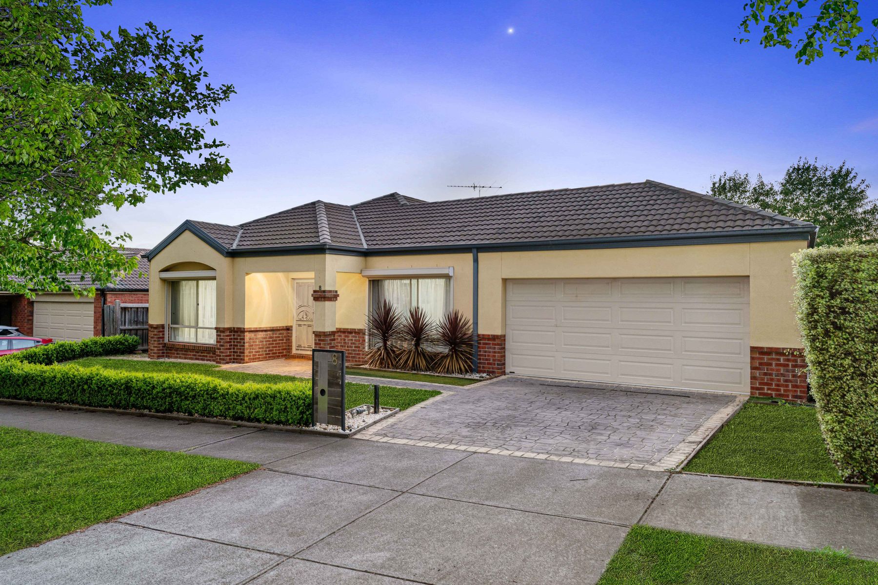 8 Earlston Place, Craigieburn, VIC 3064, Craigieburn - Thumbnail 3