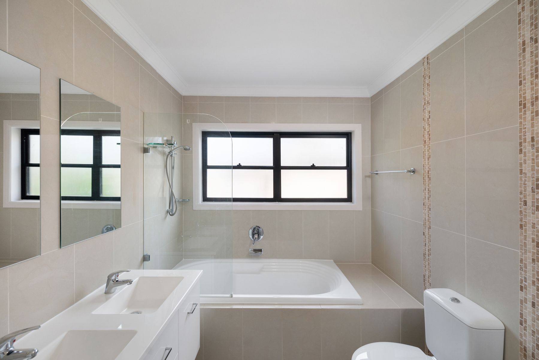 855 Henry Lawson Drive, Picnic Point NSW 2213, Picnic Point - Thumbnail 6