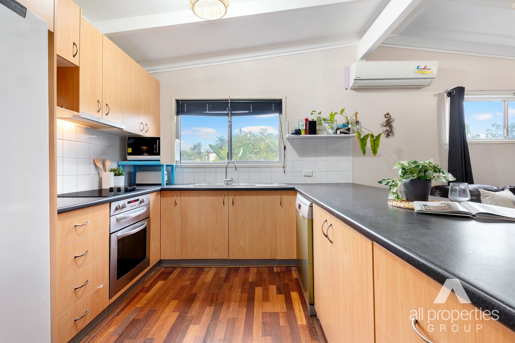 14 Bushlark Street, Crestmead QLD 4132, Crestmead - Thumbnail 2