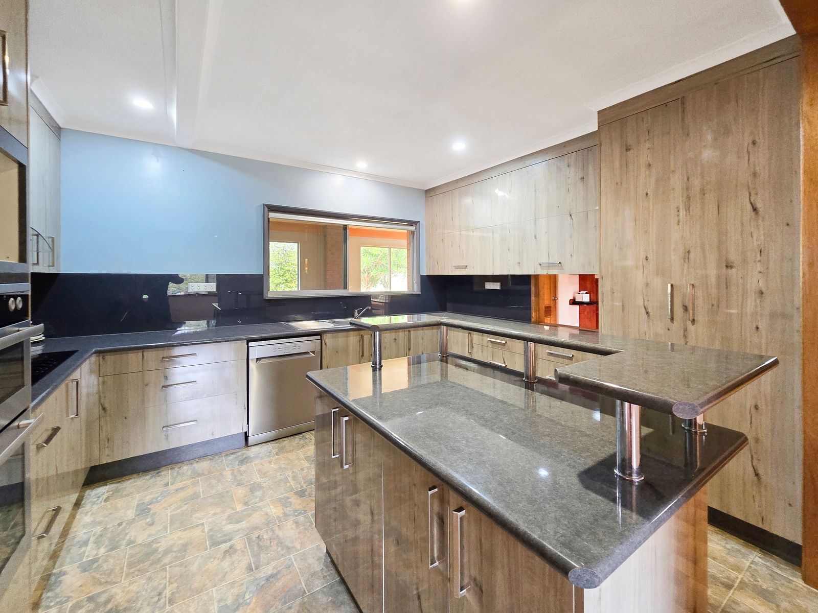 2 Mountain View Drive, Atherton QLD 4883, Atherton - Thumbnail 3